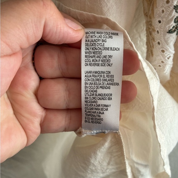 Democracy Women's Beige Embroidered Button Down Shirt S - Picture 13 of 13